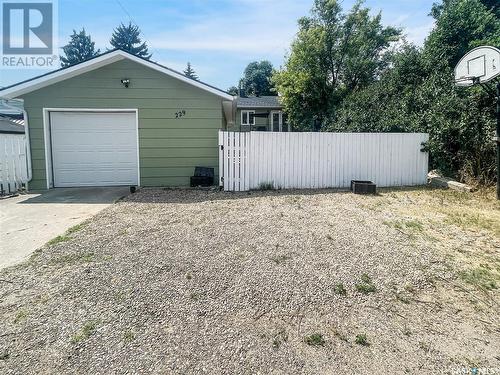 229 6Th Avenue Nw, Swift Current, SK - Outdoor