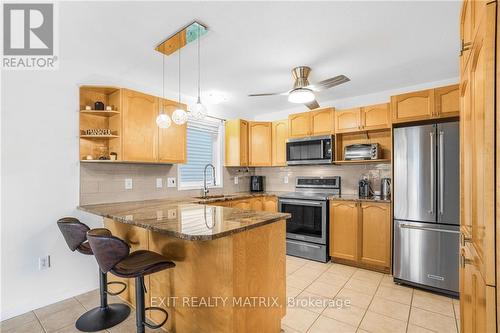 171 Louise Street, Clarence-Rockland, ON - Indoor Photo Showing Kitchen