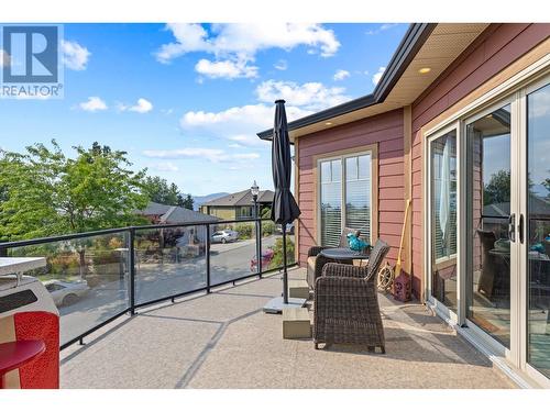 1035 Hume Avenue, Kelowna, BC - Outdoor With Exterior