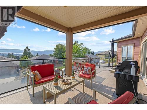 1035 Hume Avenue, Kelowna, BC - Outdoor With Deck Patio Veranda With Exterior