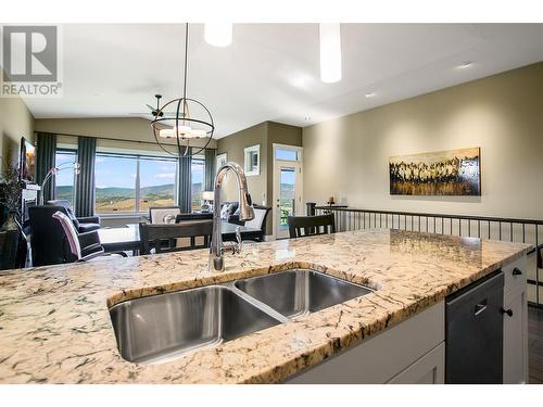 1836 Tower Ranch Boulevard Unit# 1, Kelowna, BC - Indoor Photo Showing Kitchen With Double Sink