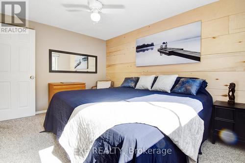 65 Brendawood Crescent, Waterloo, ON - Indoor Photo Showing Bedroom