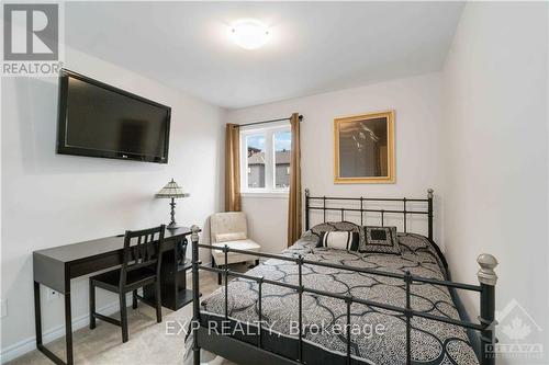 604 Enclave Lane, Clarence-Rockland, ON - Indoor Photo Showing Bedroom