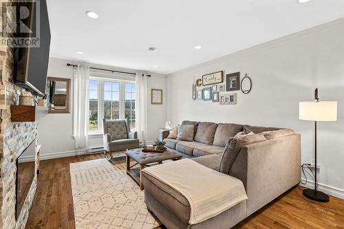 1 Green Hill Drive, Witless Bay, NL - Indoor Photo Showing Living Room