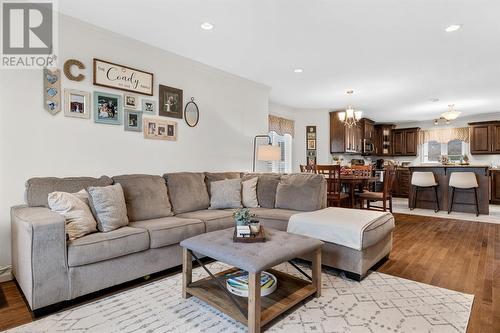 1 Green Hill Drive, Witless Bay, NL - Indoor Photo Showing Living Room