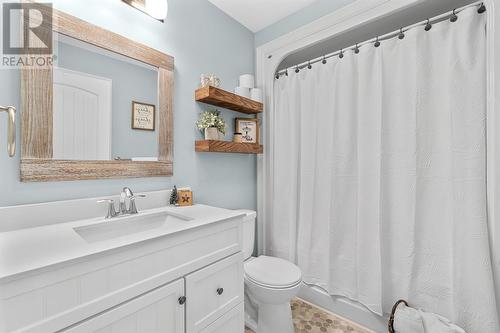 1 Green Hill Drive, Witless Bay, NL - Indoor Photo Showing Bathroom