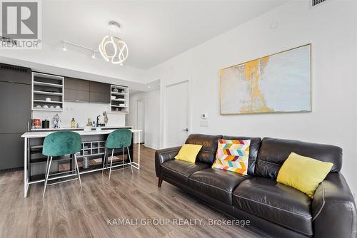 904 - 20 Edward Street, Toronto, ON - Indoor Photo Showing Living Room