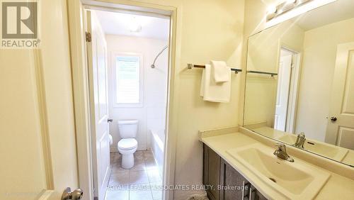 155 Yacht Drive, Clarington, ON - Indoor Photo Showing Bathroom