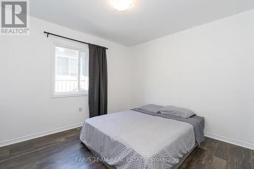 247 Diana Drive, Orillia, ON - Indoor Photo Showing Bedroom