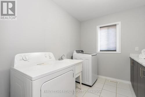 247 Diana Drive, Orillia, ON - Indoor Photo Showing Laundry Room