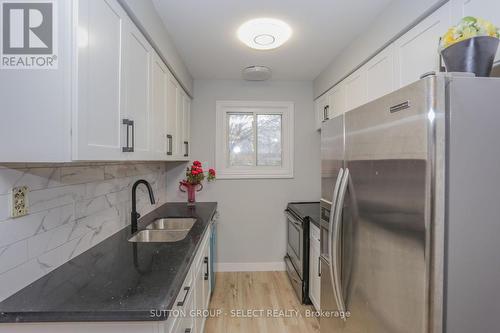 28 - 1600 Culver Drive, London, ON - Indoor Photo Showing Kitchen With Double Sink