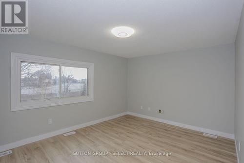 28 - 1600 Culver Drive, London, ON - Indoor Photo Showing Other Room