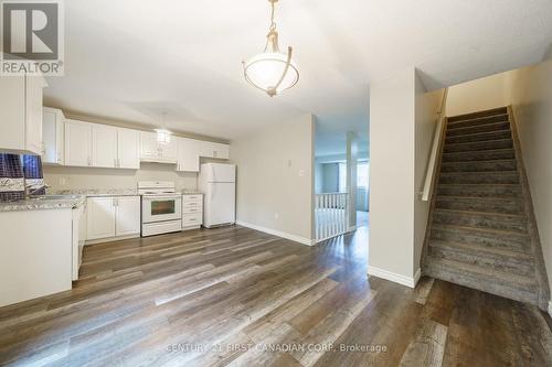 495 Springbank Avenue, Woodstock, ON - Indoor Photo Showing Kitchen