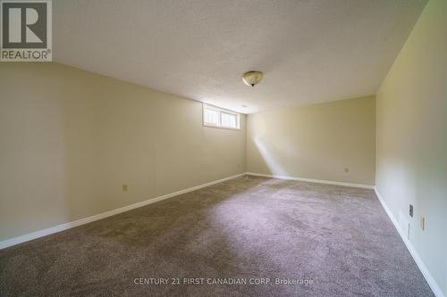 495 Springbank Avenue, Woodstock, ON - Indoor Photo Showing Other Room