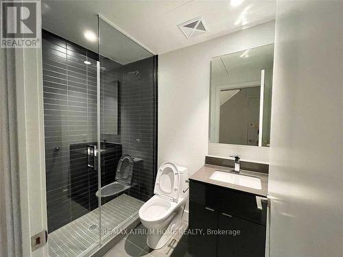 508 - 7 Grenville Street, Toronto, ON - Indoor Photo Showing Bathroom