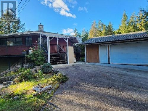 9773 Edmondson Road, Powell River, BC - Outdoor