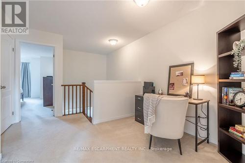 39 Bankfield Crescent, Hamilton, ON - Indoor Photo Showing Other Room