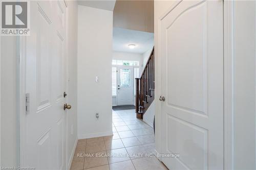 39 Bankfield Crescent, Hamilton, ON - Indoor Photo Showing Other Room