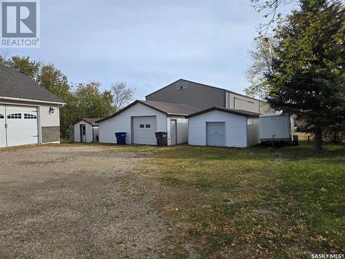 118 Railway Avenue, Windthorst, SK - Outdoor