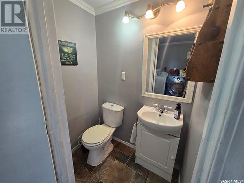 118 Railway Avenue, Windthorst, SK - Indoor Photo Showing Bathroom