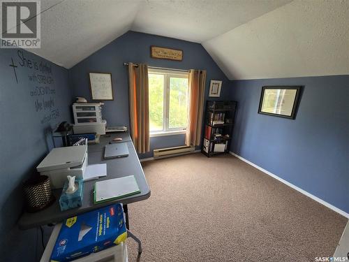 118 Railway Avenue, Windthorst, SK - Indoor Photo Showing Office