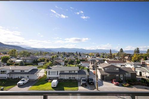 411-615 Rutland Road, Kelowna, BC - Outdoor With View