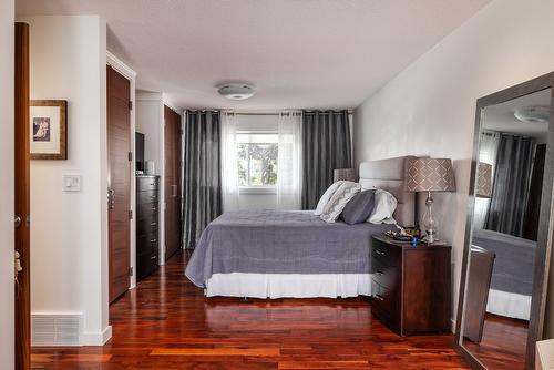 2640 Thacker Drive, West Kelowna, BC - Indoor Photo Showing Bedroom