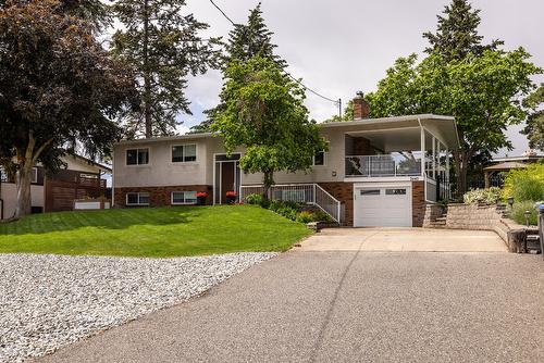 2640 Thacker Drive, West Kelowna, BC - Outdoor