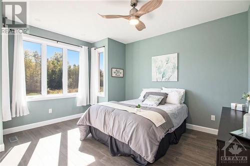 209 Des Violettes Street, Hammond, ON - Indoor Photo Showing Bedroom