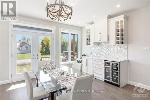 209 Des Violettes Street, Clarence-Rockland, ON - Indoor Photo Showing Dining Room