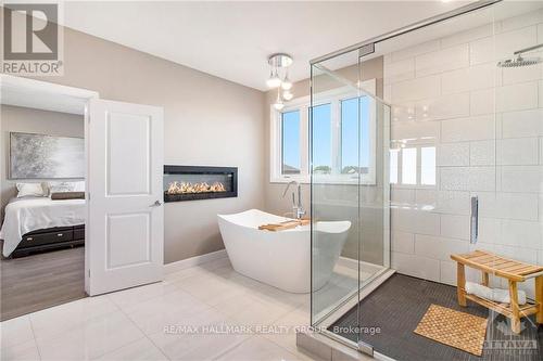 209 Des Violettes Street, Clarence-Rockland, ON - Indoor Photo Showing Bathroom