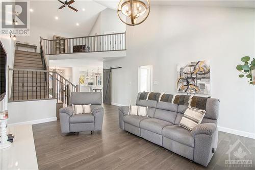 209 Des Violettes Street, Hammond, ON - Indoor Photo Showing Living Room