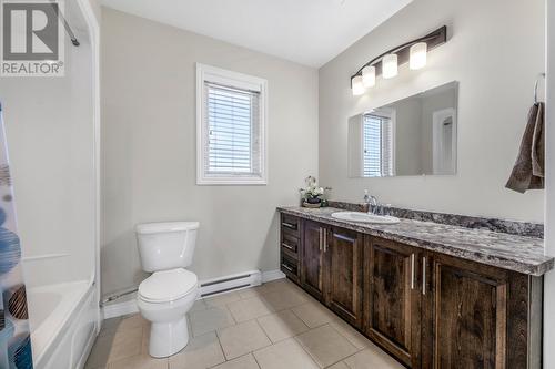 56 Dunkerry Crescent, St. John'S, NL - Indoor Photo Showing Bathroom