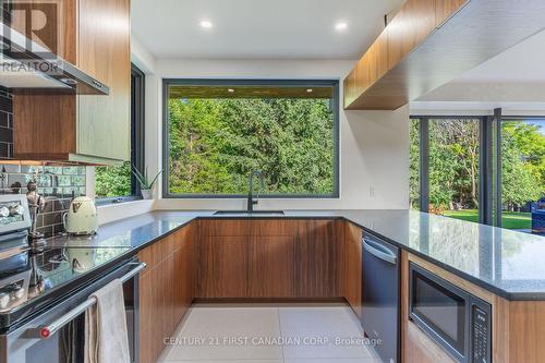 151 St Andrew Street N, St. Marys, ON - Indoor Photo Showing Kitchen