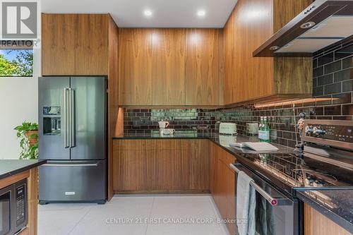 151 St Andrew Street N, St. Marys, ON - Indoor Photo Showing Kitchen