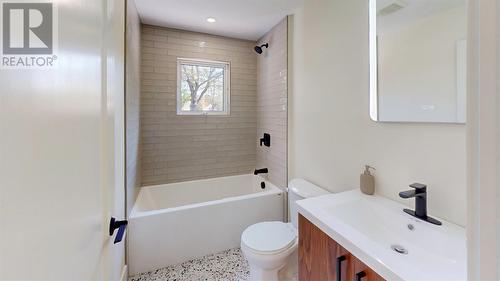 184 University Avenue, St. John'S, NL - Indoor Photo Showing Bathroom