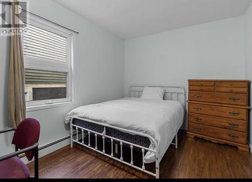 117 Bonaventure Avenue, St. John'S, NL - Indoor Photo Showing Bedroom