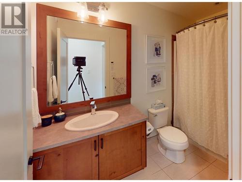 4955 Saddlewood Lane, Radium Hot Springs, BC - Indoor Photo Showing Bathroom