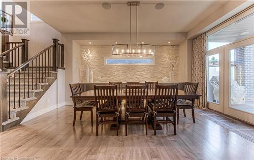 98 Deer Creek Street, Kitchener, ON - Indoor Photo Showing Dining Room