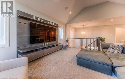 98 Deer Creek Street, Kitchener, ON - Indoor Photo Showing Living Room