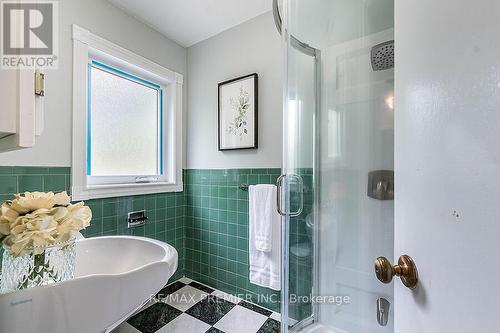 1629 Wembury Road, Mississauga, ON - Indoor Photo Showing Bathroom