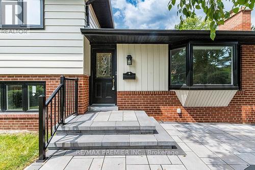 1629 Wembury Road, Mississauga, ON - Outdoor