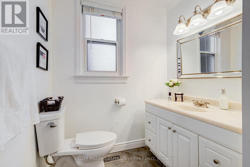 19 Maple Boulevard, Toronto, ON - Indoor Photo Showing Bathroom