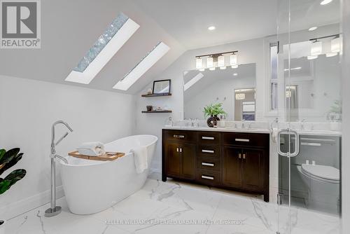 19 Maple Boulevard, Toronto, ON - Indoor Photo Showing Bathroom