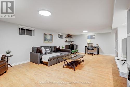 19 Maple Boulevard, Toronto, ON - Indoor Photo Showing Living Room