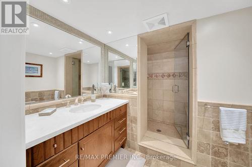 43 Edenvale Crescent, Toronto, ON - Indoor Photo Showing Bathroom