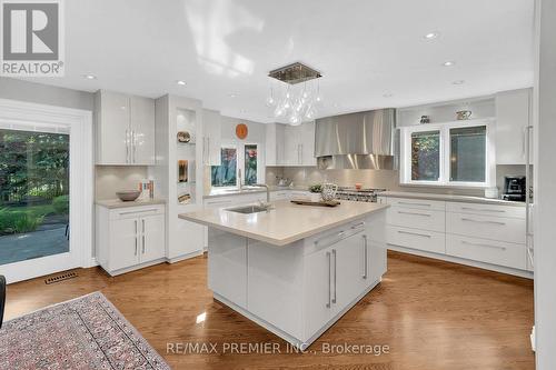 43 Edenvale Crescent, Toronto, ON - Indoor Photo Showing Kitchen With Upgraded Kitchen