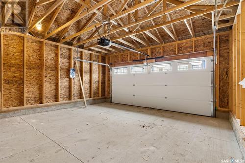 3296 Favel Drive, Regina, SK - Indoor Photo Showing Garage