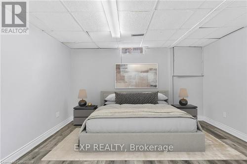 19 Driftwood Place, Hamilton, ON - Indoor Photo Showing Bedroom