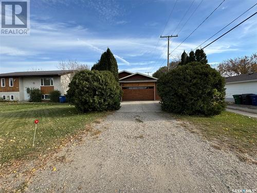 131 6Th Street, Pilot Butte, SK - Outdoor